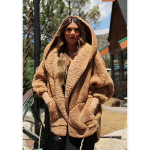 Nordic Beach Hooded Body Wrap Teddy Sherpa Fleece Jacket One Size Cabincore Cozy